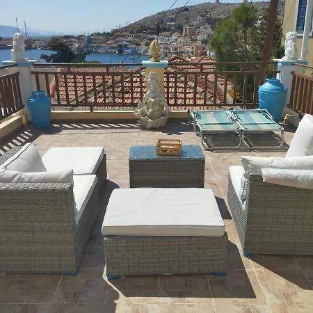 Сasa de vacaciones Efraim Amalia Chalki Town